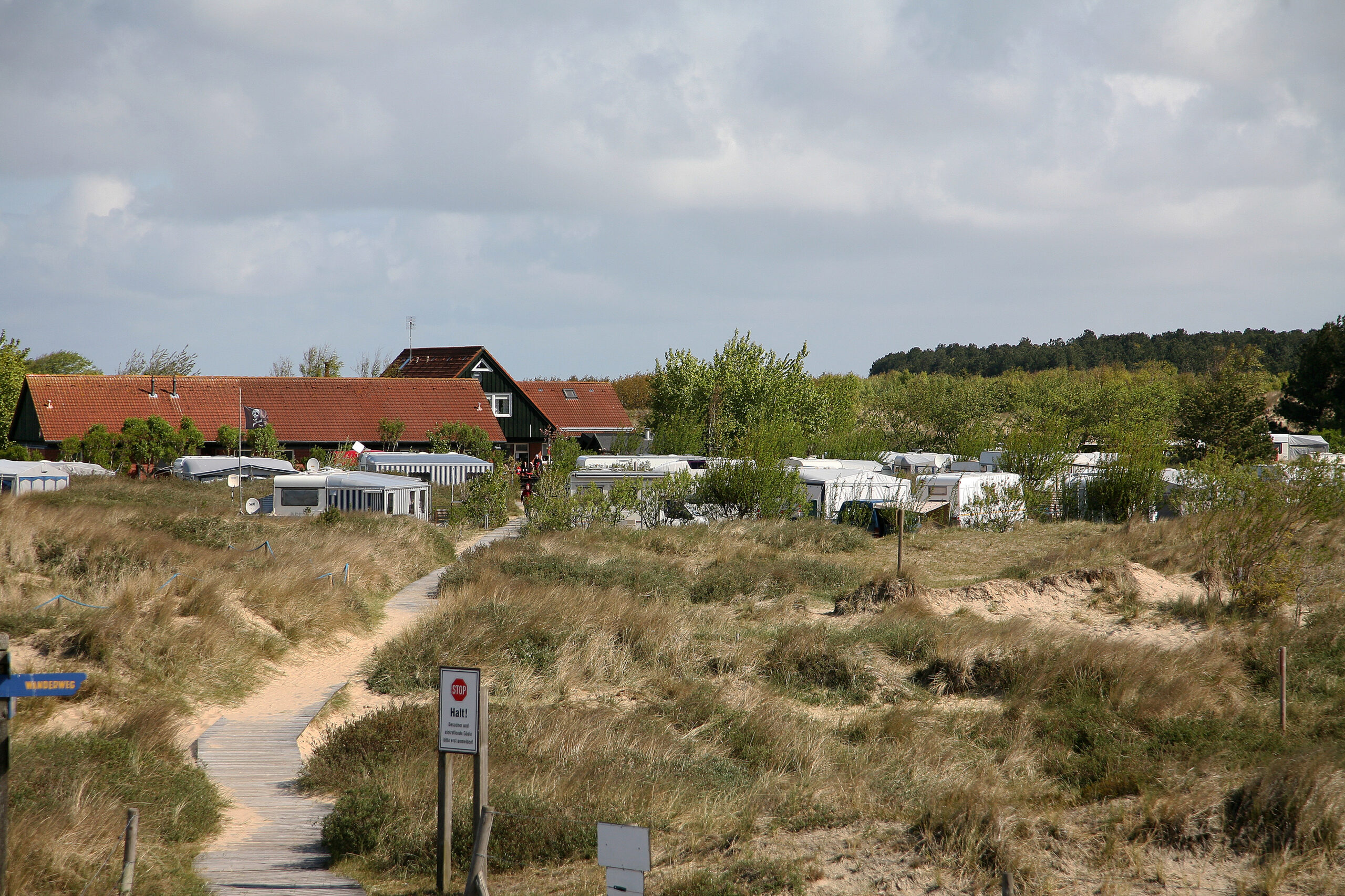 Campingplatz in den Dünen bei Wittdün auf Amrum